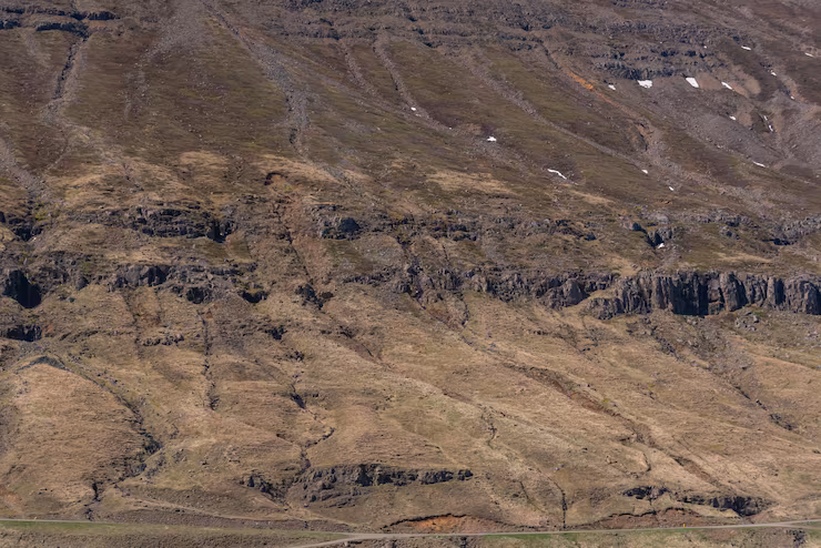 Nui Seydisfjordur Iceland Ngay 20 Thang 5 Nam 2023_58702 10937